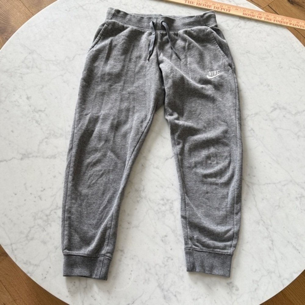 Nike Kids Gray Jogger Sweatpants Youth Large